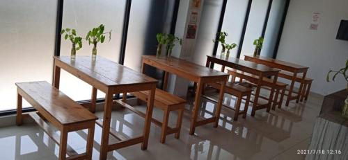 ล็อบบี้, โรงแรมมาม่า ชาเรียะฮ์ แอท รูโก กูตาชายา (Hotel Mama Syariah at Ruko Kutajaya) in เปริอุก ล็อบบี้, โรงแรมมาม่า ชาเรียะฮ์ แอท รูโก กูตาชายา (Hotel Mama Syariah at Ruko Kutajaya) in เปริอุก
