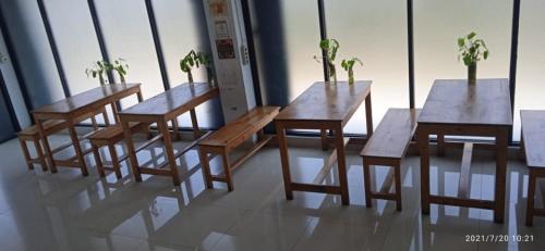 โรงแรมมาม่า ชาเรียะฮ์ แอท รูโก กูตาชายา (Hotel Mama Syariah at Ruko Kutajaya) in เปริอุก โรงแรมมาม่า ชาเรียะฮ์ แอท รูโก กูตาชายา (Hotel Mama Syariah at Ruko Kutajaya) in เปริอุก