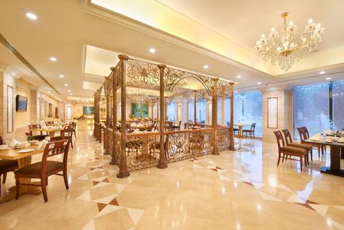 Ресторан, Accord Puducherry Hotel in Пондічеррі Ресторан, Accord Puducherry Hotel in Пондічеррі