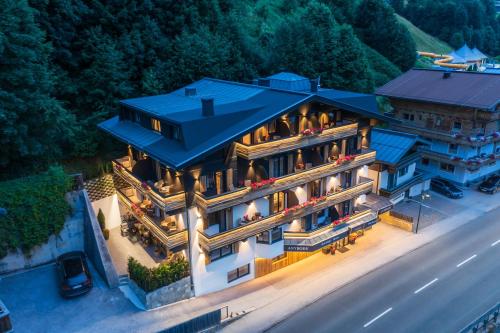 Utvendig, Boutique Hotel ANYBODY in Saalbach Utvendig, Boutique Hotel ANYBODY in Saalbach