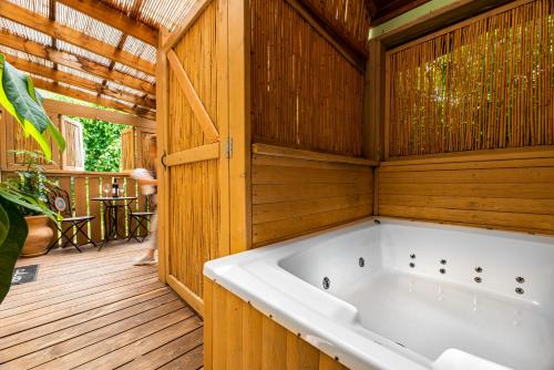 濱海凱瑟姆齊默爾&水療酒店 (Zimmer & Spa Kesem Hamaga) in 伯利恆哈格利利特 濱海凱瑟姆齊默爾&水療酒店 (Zimmer & Spa Kesem Hamaga) in 伯利恆哈格利利特