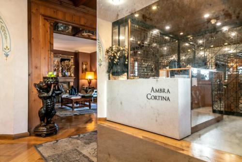 Vestíbulo, Ambra Cortina Luxury&Fashion Hotel in Cortina d'Ampezzo City Center Vestíbulo, Ambra Cortina Luxury&Fashion Hotel in Cortina d'Ampezzo City Center
