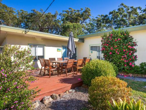 Coca Callala I Pet Friendly I 5 Mins Walk to Beach in Callala Beach Coca Callala I Pet Friendly I 5 Mins Walk to Beach in Callala Beach