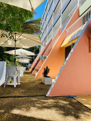 Greenmount Beach House in Coolangatta Greenmount Beach House in Coolangatta