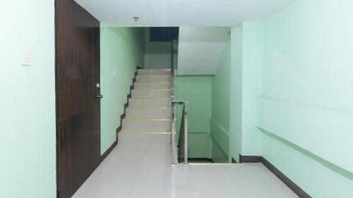Facilities, RedDoorz near EDSA Camp Crame in San Juan Facilities, RedDoorz near EDSA Camp Crame in San Juan