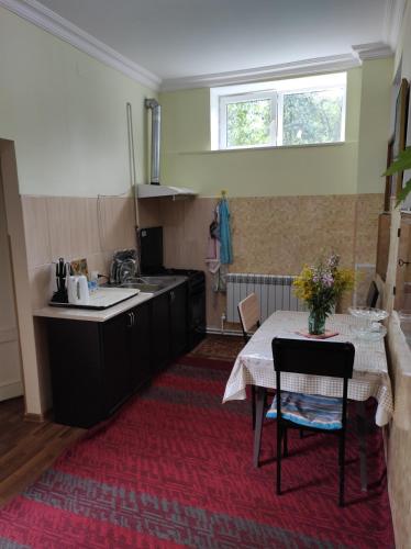 Kitchen, Inexpensive house in Vanadzor Kitchen, Inexpensive house in Vanadzor