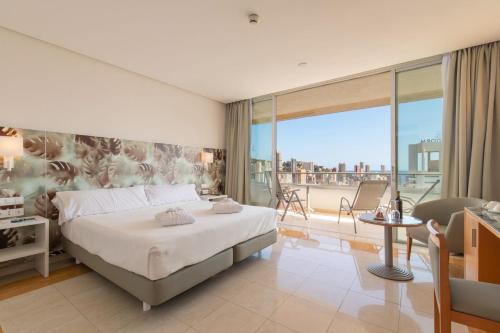 Comoditats, Hotel BCL Levante Club & Spa in Benidorm - Costa Blanca Comoditats, Hotel BCL Levante Club & Spa in Benidorm - Costa Blanca