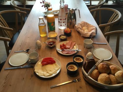 Food and beverages, Glejbjerg Bed and Breakfast in Vejle Food and beverages, Glejbjerg Bed and Breakfast in Vejle