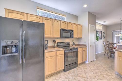 Inviting Surprise Home with Covered Patio! in Sun City Inviting Surprise Home with Covered Patio! in Sun City