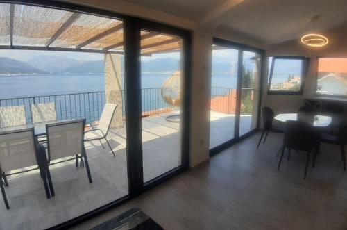 Balkon/teras, Martin Lux Apartment in Krasici Balkon/teras, Martin Lux Apartment in Krasici