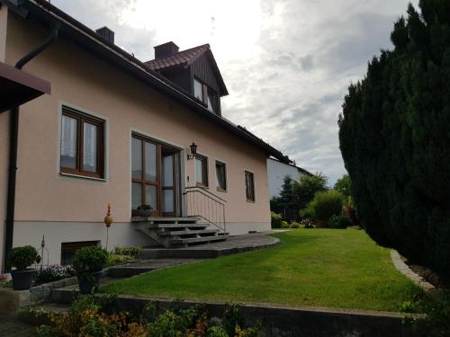 A szálláshely kívülről, Ferienwohnung Landhausfeeling in Bad Abbach A szálláshely kívülről, Ferienwohnung Landhausfeeling in Bad Abbach