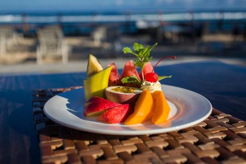Mâncare şi băutură, Club Raro Resort in Rarotonga Mâncare şi băutură, Club Raro Resort in Rarotonga