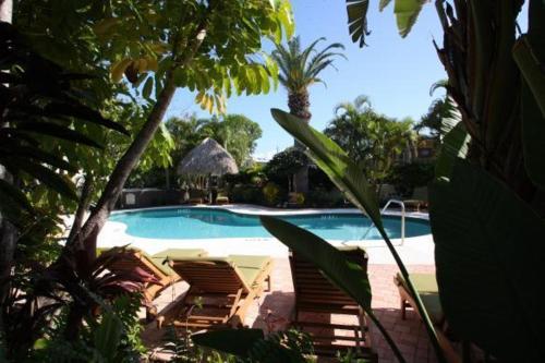 在meiguo.com看到的Sunrise Garden Resort的介绍图片