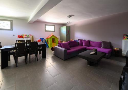 VILLA IN NATURE in Olympia VILLA IN NATURE in Olympia