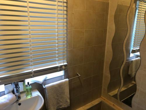 Exclusive rooms in a beautiful home - big grups in Eastville Exclusive rooms in a beautiful home - big grups in Eastville