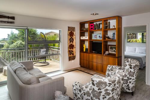 Miro Magic - Stay Waiheke in Palm Beach Miro Magic - Stay Waiheke in Palm Beach