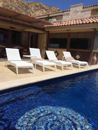 Swimming pool, Cabo Vista Hotel - Adults Only in Cabo San Lucas Swimming pool, Cabo Vista Hotel - Adults Only in Cabo San Lucas