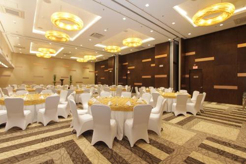 Banquet hall, Bayfront Hotel Cebu - North Reclamation in Cebu Banquet hall, Bayfront Hotel Cebu - North Reclamation in Cebu