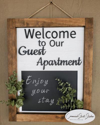 Guest Apartment at Commercial Street Studio in Lebanon (MO) Guest Apartment at Commercial Street Studio in Lebanon (MO)