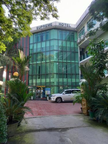 エントランス(玄関), シュプリーム ホテル (Supreme Hotel) in ヤンゴン エントランス(玄関), シュプリーム ホテル (Supreme Hotel) in ヤンゴン