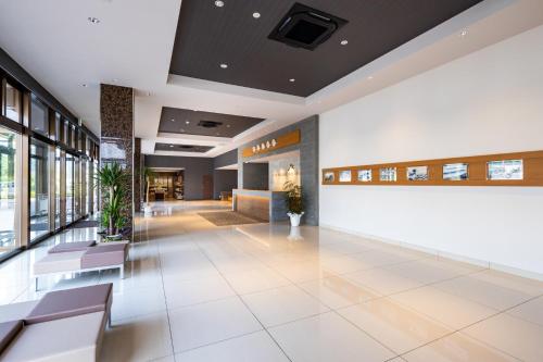 Лоби, Fujikawaguchiko Resort Hotel in Fujikawaguchiko Лоби, Fujikawaguchiko Resort Hotel in Fujikawaguchiko