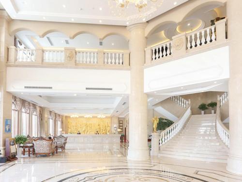 فندق فيينا تشجيانج نينجبو نينجاي برانش (Vienna Hotel Zhejiang Ningbo Ninghai Branch) in نينغبو فندق فيينا تشجيانج نينجبو نينجاي برانش (Vienna Hotel Zhejiang Ningbo Ninghai Branch) in نينغبو