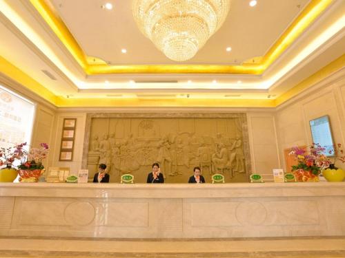 Vienna Hotel Shantou Chaoyang Center in Shantou Vienna Hotel Shantou Chaoyang Center in Shantou
