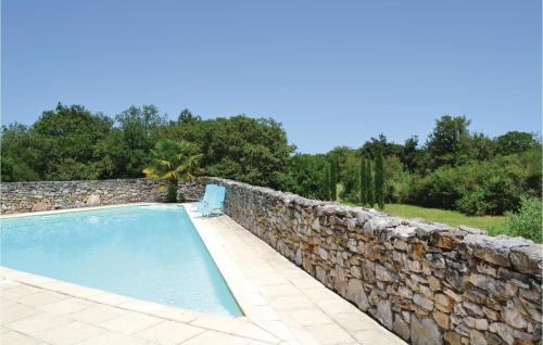 Piscina, Stunning home in Padirac with 2 Bedrooms, WiFi and Outdoor swimming pool in Gramat Piscina, Stunning home in Padirac with 2 Bedrooms, WiFi and Outdoor swimming pool in Gramat