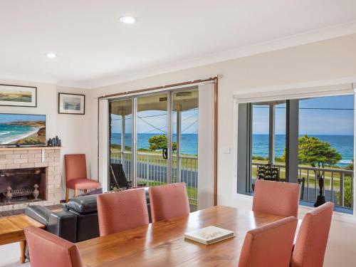 Allawah Beach House - 29 Dalmeny Drive, Kianga in Kianga Allawah Beach House - 29 Dalmeny Drive, Kianga in Kianga
