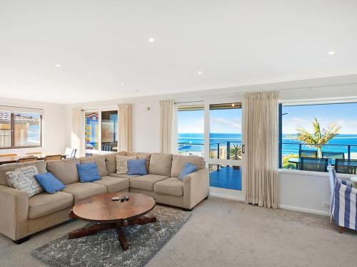 45 Hillside Cres Beach House in Kianga 45 Hillside Cres Beach House in Kianga