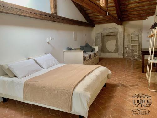 Agriturismo Borgo Buzzaccarini Rocca di Castello in มอนเซลิเช Agriturismo Borgo Buzzaccarini Rocca di Castello in มอนเซลิเช