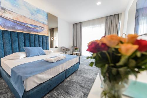 Mirage Beach Spa Hotel in อีโฟรีนอร์ด Mirage Beach Spa Hotel in อีโฟรีนอร์ด
