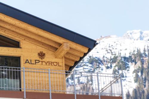 Vchod, ALPtyrol in Sankt Anton am Arlberg Vchod, ALPtyrol in Sankt Anton am Arlberg
