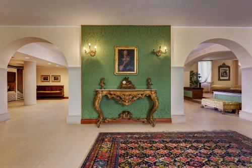 Lobby, Hotel Parco delle Fontane in Syracuse Lobby, Hotel Parco delle Fontane in Syracuse