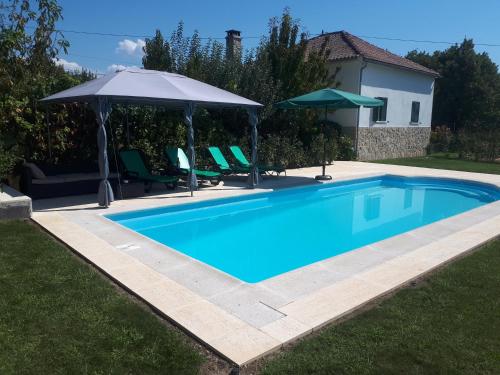 Piscina, Quinta do Serrado de Belmonte in Belmonte Piscina, Quinta do Serrado de Belmonte in Belmonte
