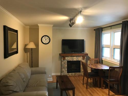 Canadian Rockies Inn - Adults only in ฟิลด์ Canadian Rockies Inn - Adults only in ฟิลด์