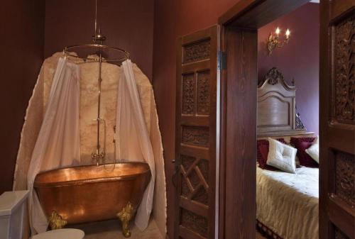 ห้องน้ำ, โรงแรม ซาเคร เฮ้าส์ (Sacred House Hotel) in เออร์กัป ซิตี้ เซ็นเตอร์ ห้องน้ำ, โรงแรม ซาเคร เฮ้าส์ (Sacred House Hotel) in เออร์กัป ซิตี้ เซ็นเตอร์