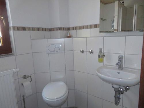 Bathroom, Ferienhaus Waldblick in Hohenberg an der Eger Bathroom, Ferienhaus Waldblick in Hohenberg an der Eger