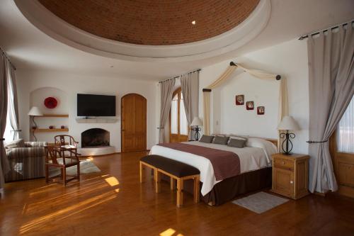 La Casona de los Colibríes (La Casona de los Colibries) in Corregidora La Casona de los Colibríes (La Casona de los Colibries) in Corregidora