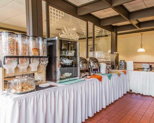 Eten en drinken, Rodeway Inn & Suites East Windsor in East Windsor Eten en drinken, Rodeway Inn & Suites East Windsor in East Windsor