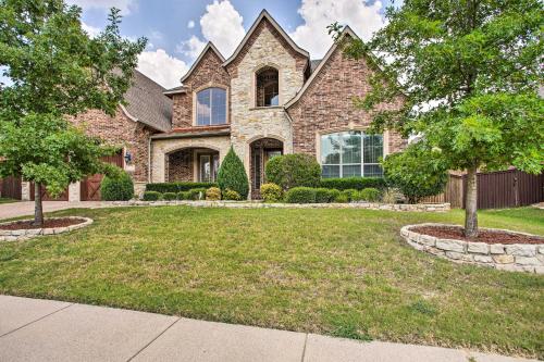 4 Mi to Grapevine Lake Texas Home with Media Room in Flower Mound 4 Mi to Grapevine Lake Texas Home with Media Room in Flower Mound