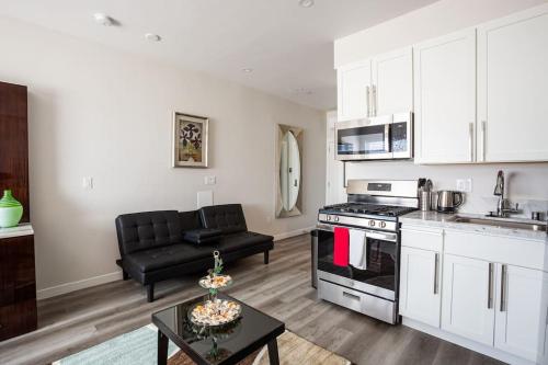 Lovely Studio w Full Kitchen in Heart of San Diego near Balboa Park Lovely Studio w Full Kitchen in Heart of San Diego near Balboa Park