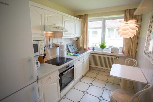 Kitchen, Ferienwohnanlage Dunenhaus in Hohwacht Kitchen, Ferienwohnanlage Dunenhaus in Hohwacht