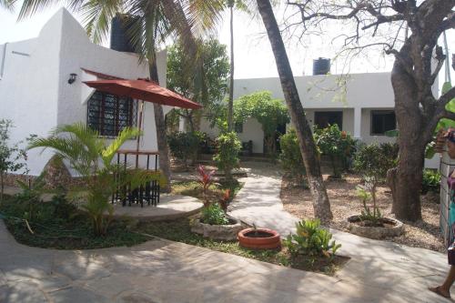 Tempat Masuk, Luciano & Grace Apartments in Watamu Tempat Masuk, Luciano & Grace Apartments in Watamu
