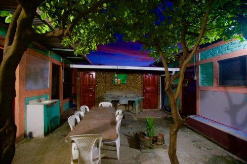 Hostal Los Chamos in San Juan Del Sur Hostal Los Chamos in San Juan Del Sur