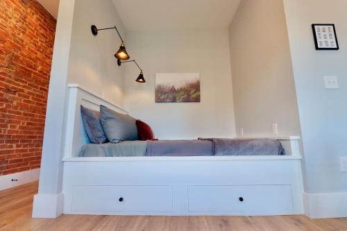 The Franklin Suite at Prince Street Inn