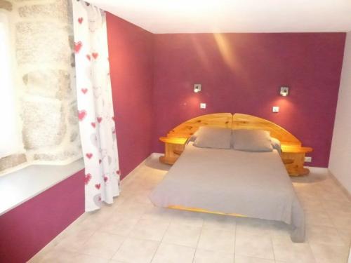 Maison de charme restauree au bord d'un ruisseau avec terrasse, proche activites de plein air et con in Laguiole Maison de charme restauree au bord d'un ruisseau avec terrasse, proche activites de plein air et con in Laguiole