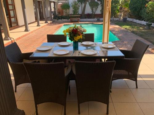 NoniSands Guesthouse in Margate North Beach NoniSands Guesthouse in Margate North Beach