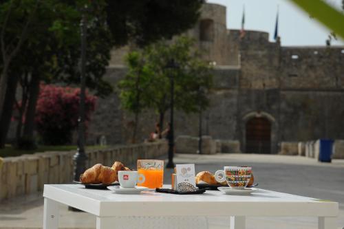餐飲選擇, Pietrabianca Santa Maria Apartments in 曼弗雷多尼亞鎮中心 餐飲選擇, Pietrabianca Santa Maria Apartments in 曼弗雷多尼亞鎮中心