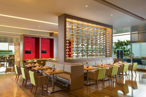 Restaurant, Novotel Tangerang Hotel in Tangerang Restaurant, Novotel Tangerang Hotel in Tangerang